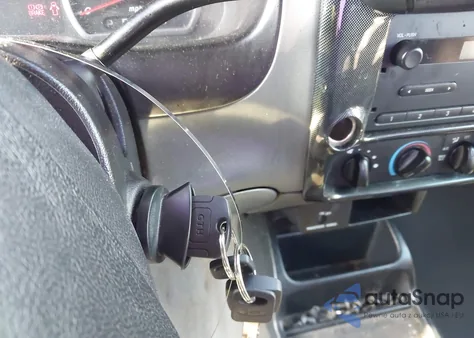 2006 Mazda B3000 z USA, uszkodzony, nr VIN 4F4YR46U26PM00093